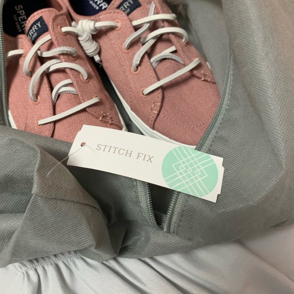 Shoes - Picture 4 of 5